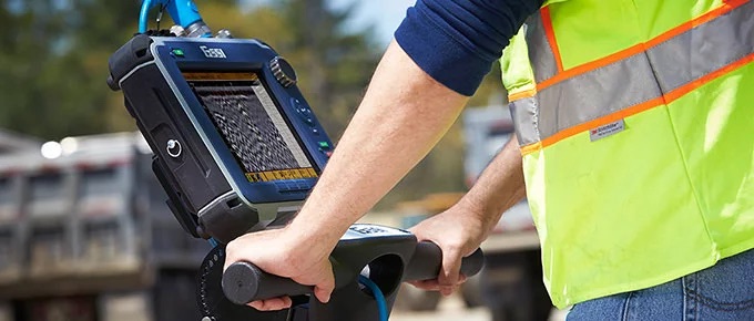 GSSI UtilityScan kontrol ünitesi